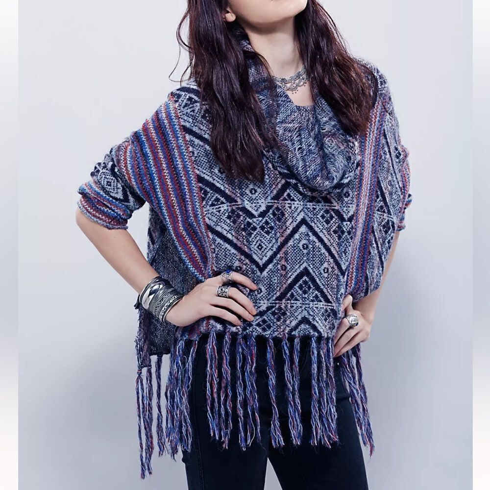 New Be The One Poncho Sweater Top Free People M